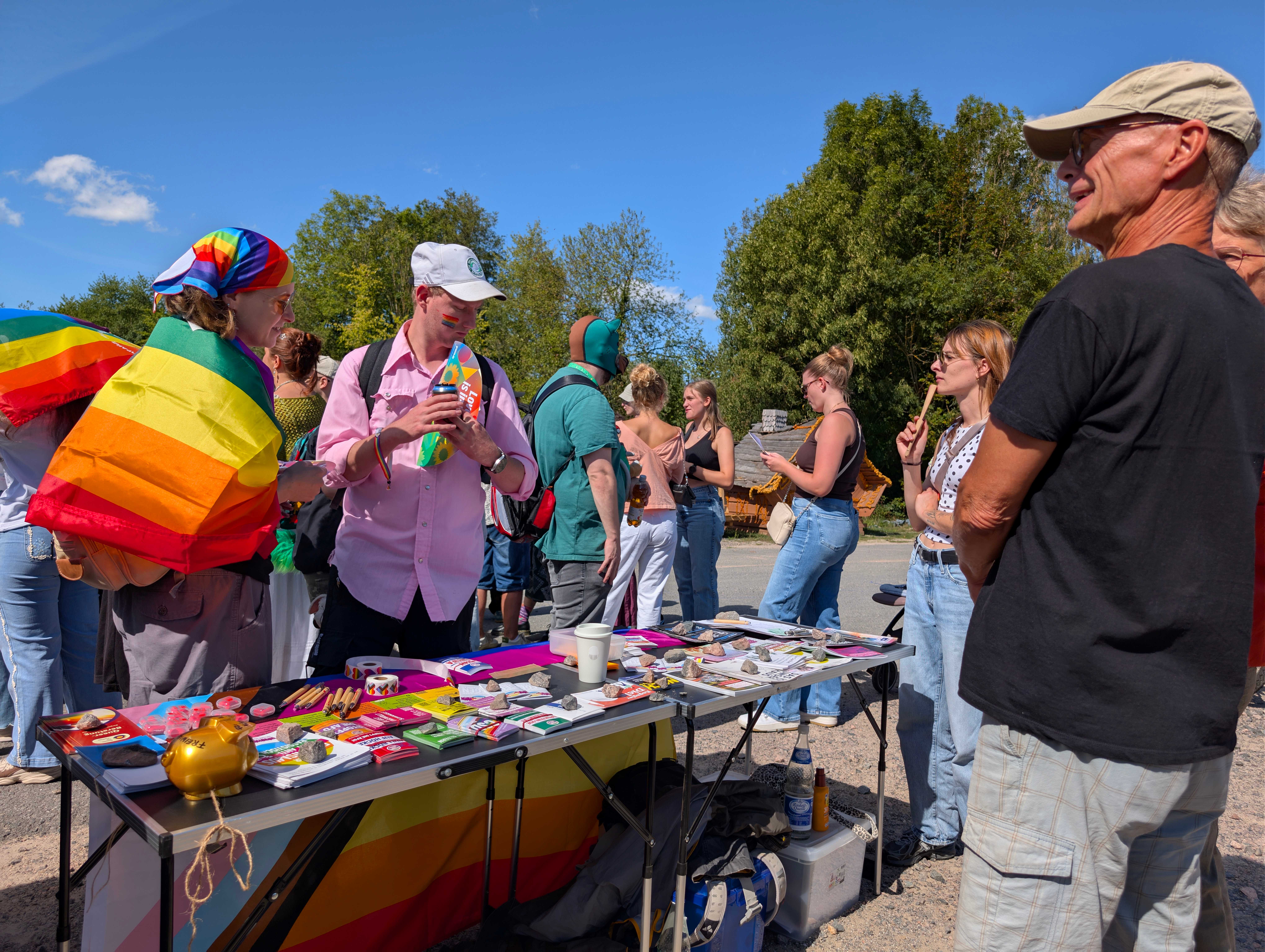 1. Odenwälder CSD in Michelstadt Infostand von Odenwald gegen Rechts